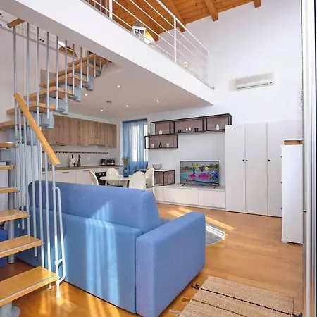 Apartment Charming And Stylish Casa Regina Olbia