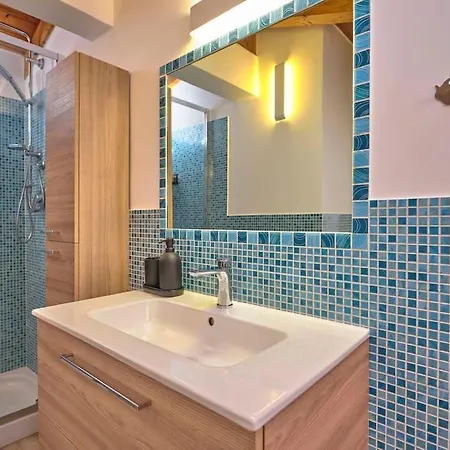 Charming And Stylish Casa Regina *