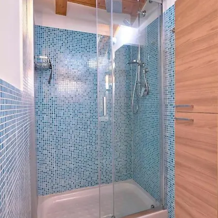 Charming And Stylish Casa Regina *