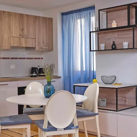 Charming And Stylish Casa Regina *